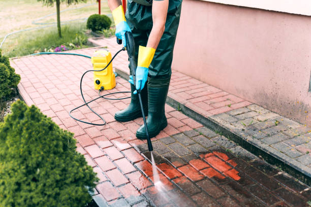 Best Garage Pressure Washing  in Lake Wildwood, CA